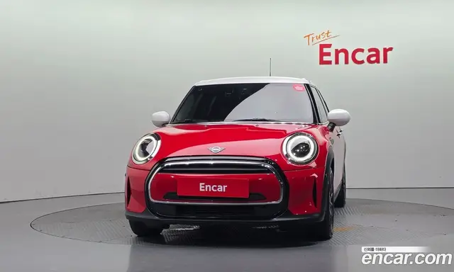 Mini Cooper 2023 1.5 автомат (гидро), миниатюра 3