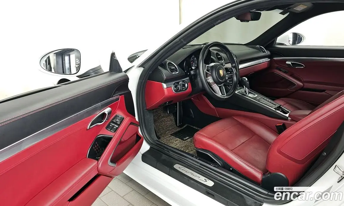 Porsche 718 2020 2.5 автомат (гидро), фото 13 Porsche 718 2020 2.5 автомат (гидро), фото 13