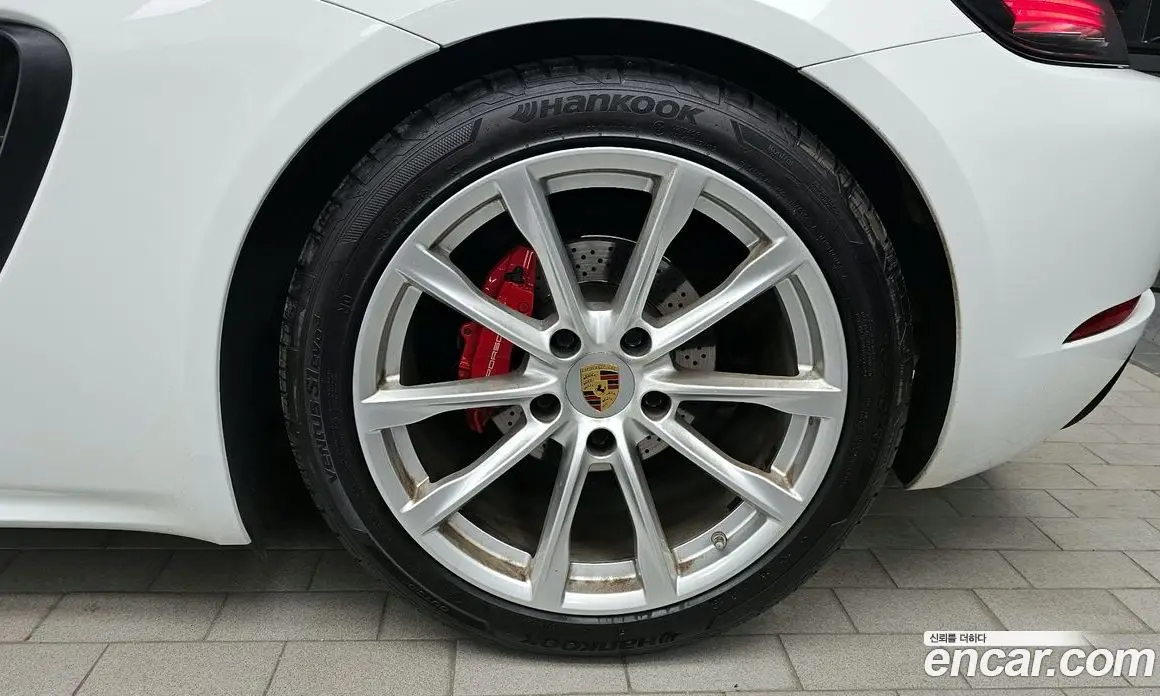 Porsche 718 2020 2.5 автомат (гидро), фото 7 Porsche 718 2020 2.5 автомат (гидро), фото 7
