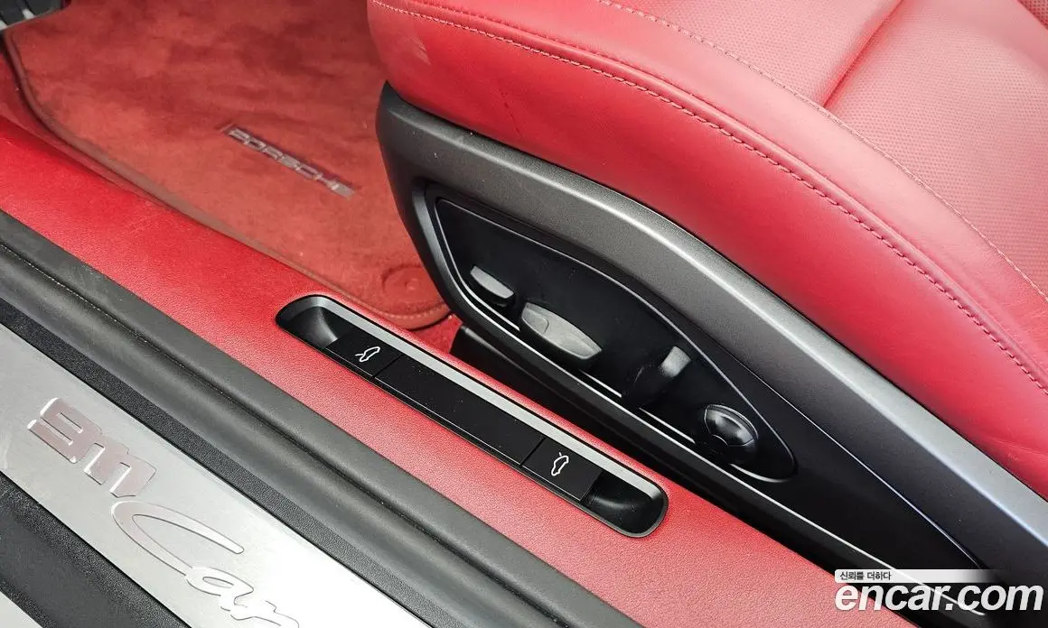 Porsche 911 2023 3.0 автомат (гидро), фото 16 Porsche 911 2023 3.0 автомат (гидро), фото 16