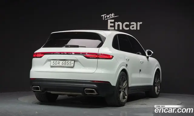 Porsche Cayenne 2019 3.0 автомат (гидро), миниатюра 2