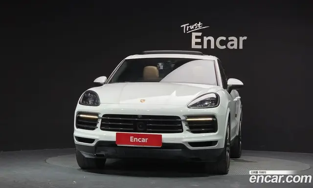 Porsche Cayenne 2019 3.0 автомат (гидро), миниатюра 3