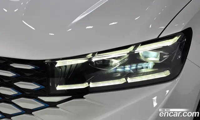 Renault (Samsung) Grand Koleos 2024 1.5 автомат (гидро), миниатюра 8 Renault (Samsung) Grand Koleos 2024 1.5 автомат (гидро), миниатюра 8