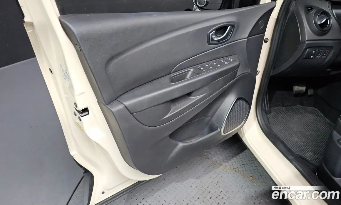 Renault (Samsung) QM3 2017 1.5 автомат (гидро), фото 14