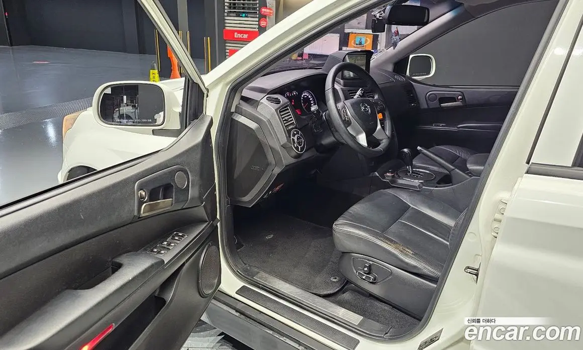 SsangYong Korando 2015 2.0 автомат (гидро), фото 12