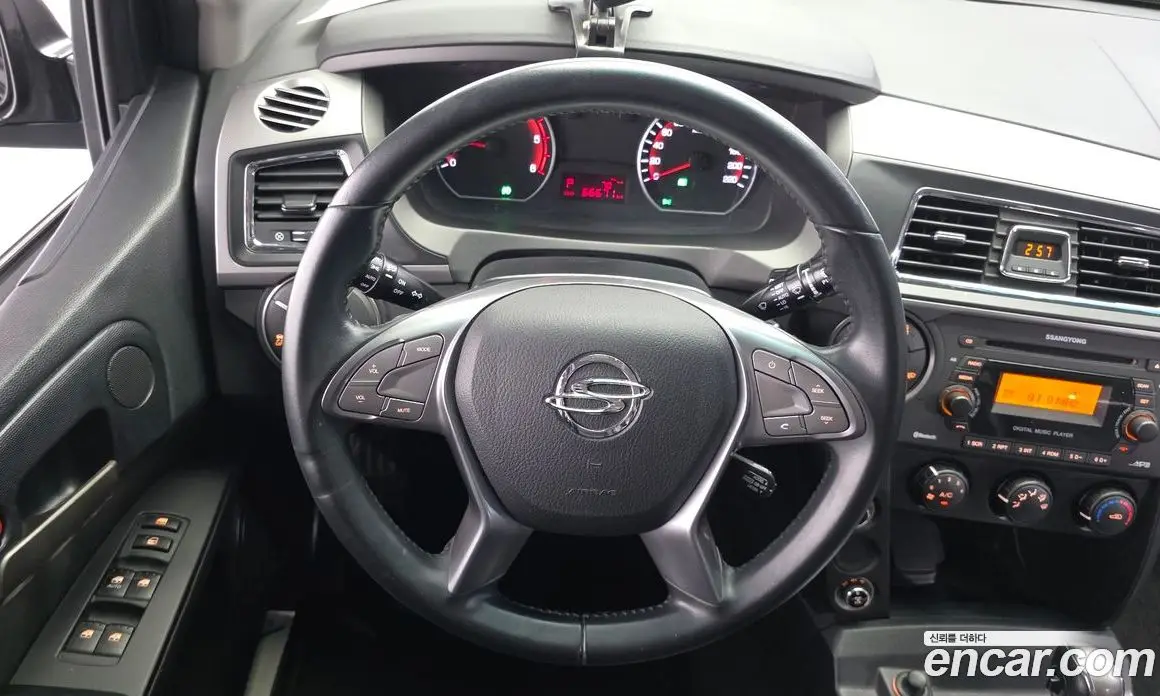 SsangYong Korando 2016 2.0 автомат (гидро), фото 19