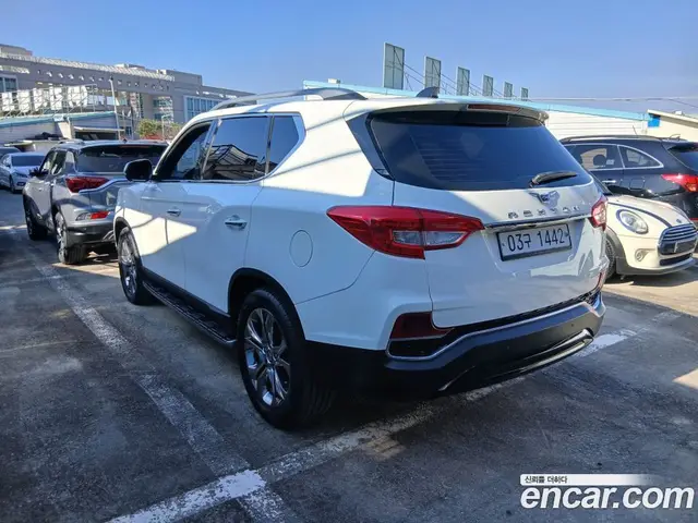 SsangYong Rexton 2017 2.2 автомат (гидро), миниатюра 2