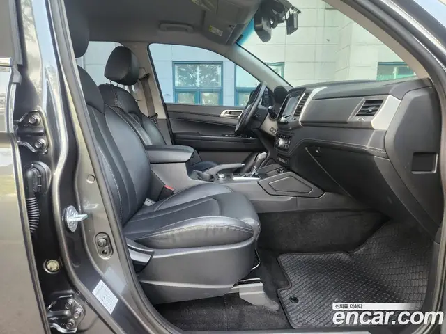 SsangYong Rexton 2018 2.2 автомат (гидро), миниатюра 12
