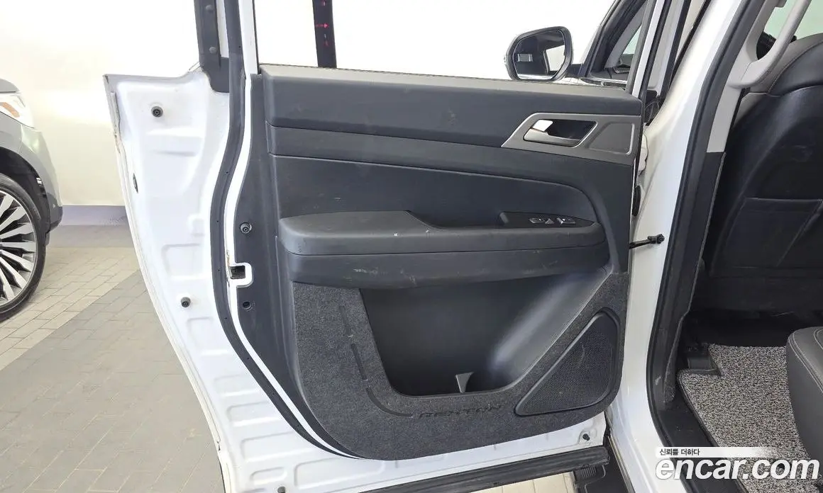 SsangYong Rexton 2018 2.2 автомат (гидро), фото 15