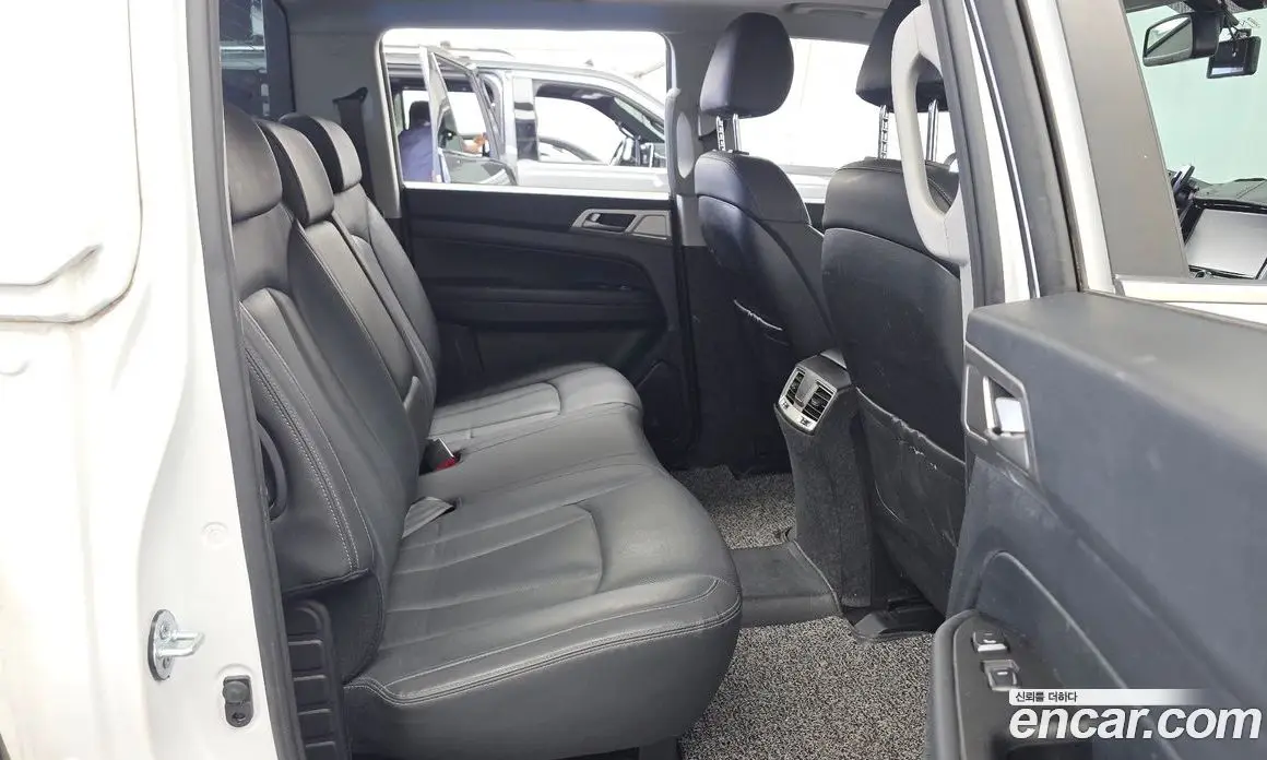 SsangYong Rexton 2018 2.2 автомат (гидро), фото 18