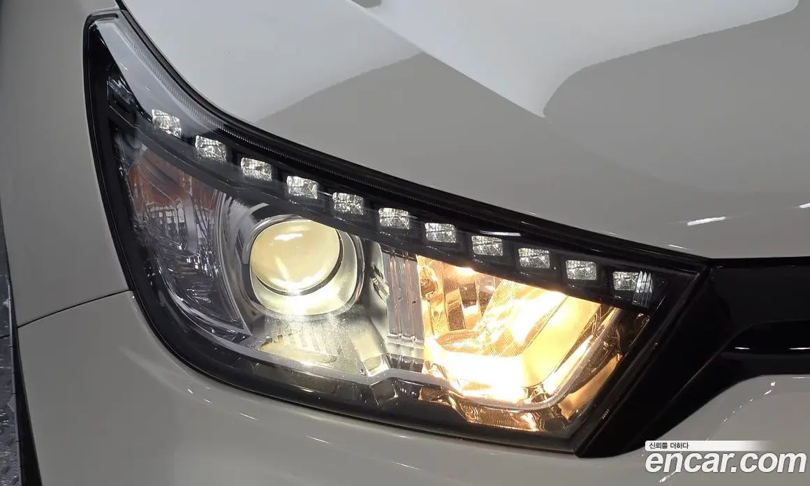 SsangYong TIBOLI 2017 1.6 автомат (гидро), фото 8