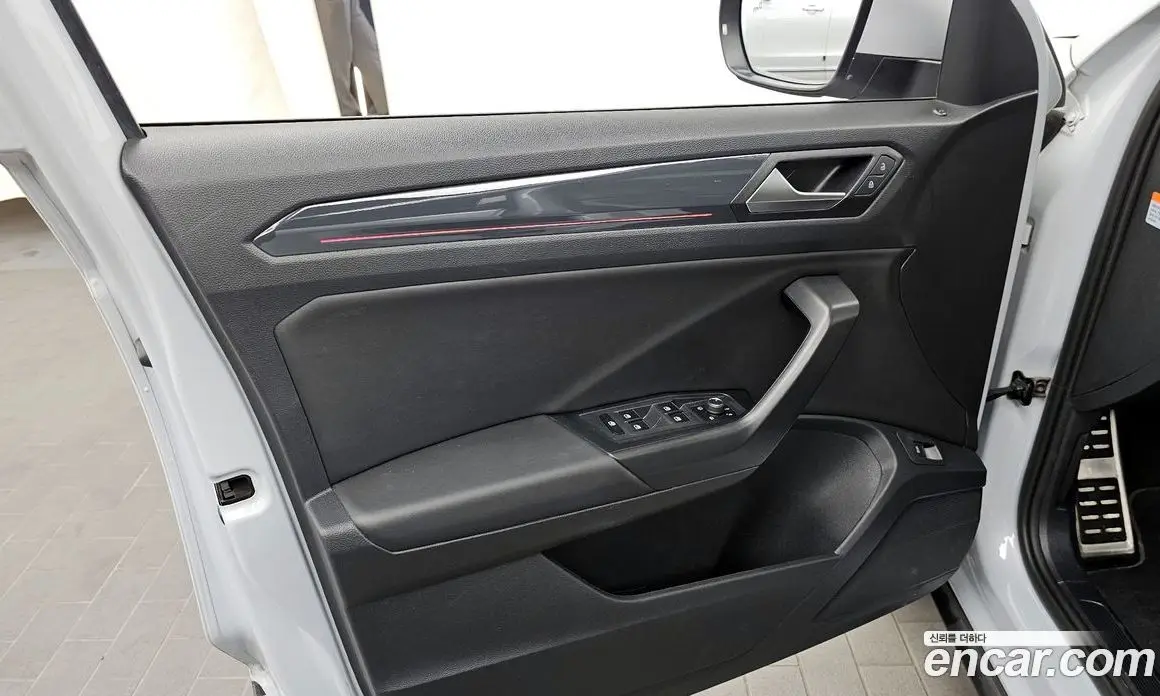 Volkswagen T-Roc 2021 2.0 автомат (гидро), фото 14 Volkswagen T-Roc 2021 2.0 автомат (гидро), фото 14