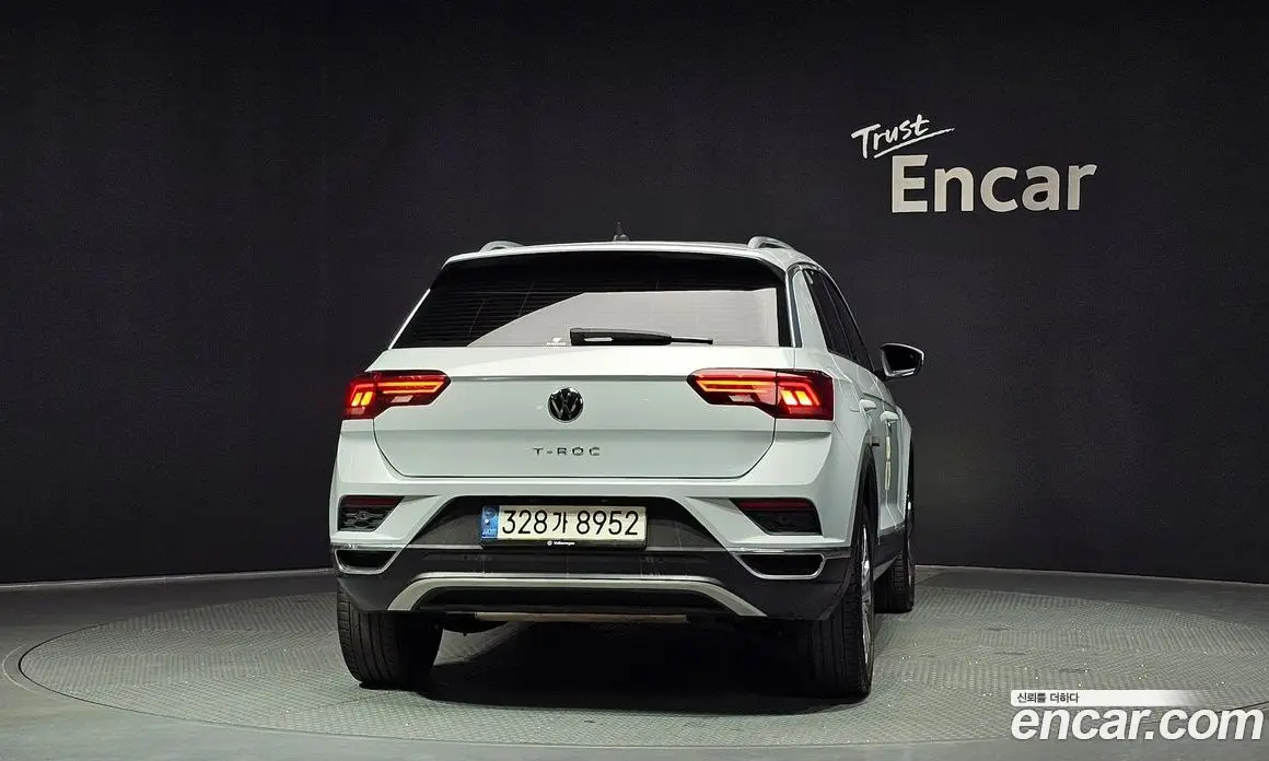 Volkswagen T-Roc 2021 2.0 автомат (гидро), фото 4 Volkswagen T-Roc 2021 2.0 автомат (гидро), фото 4