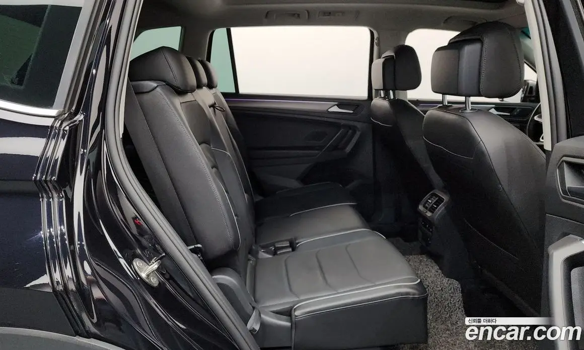 Volkswagen Tiguan 2022 2.0 автомат (гидро), фото 18 Volkswagen Tiguan 2022 2.0 автомат (гидро), фото 18