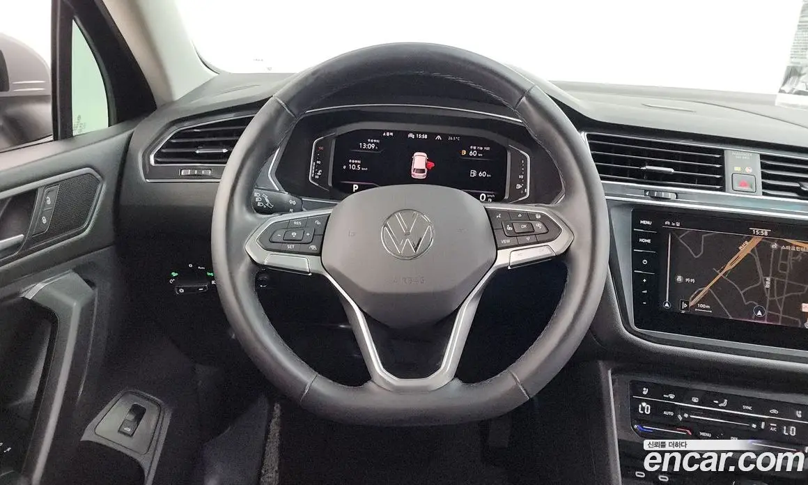 Volkswagen Tiguan 2022 2.0 автомат (гидро), фото 20 Volkswagen Tiguan 2022 2.0 автомат (гидро), фото 20