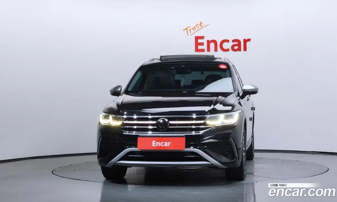 Volkswagen Tiguan 2022 2.0 автомат (гидро), фото 3 Volkswagen Tiguan 2022 2.0 автомат (гидро), фото 3