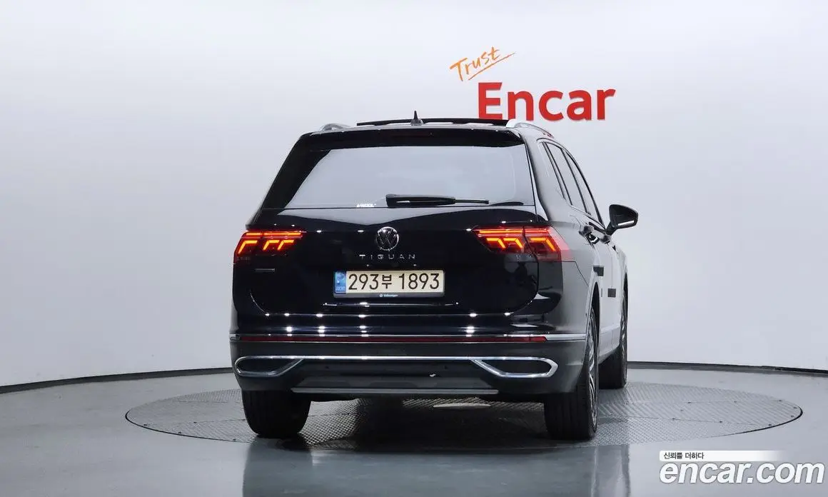 Volkswagen Tiguan 2022 2.0 автомат (гидро), фото 4 Volkswagen Tiguan 2022 2.0 автомат (гидро), фото 4