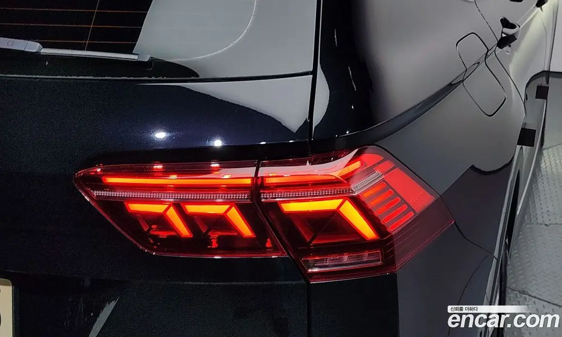 Volkswagen Tiguan 2022 2.0 автомат (гидро), фото 9 Volkswagen Tiguan 2022 2.0 автомат (гидро), фото 9
