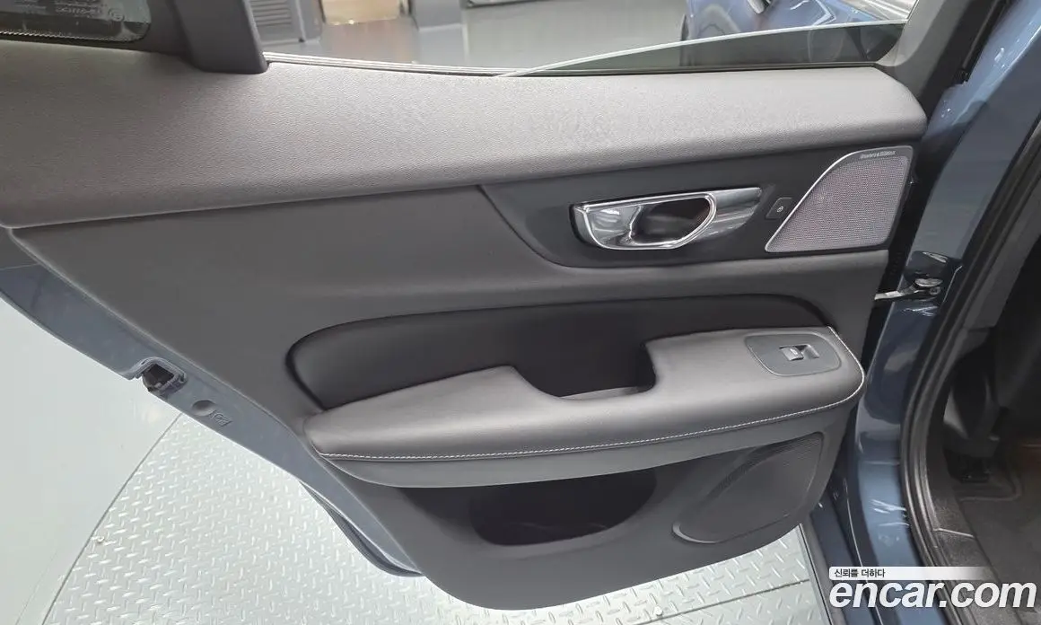 Volvo S60 2019 2.0 автомат (гидро), фото 15 Volvo S60 2019 2.0 автомат (гидро), фото 15
