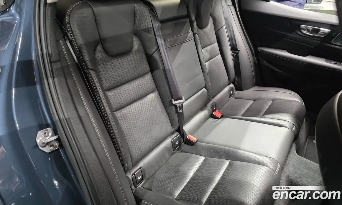 Volvo S60 2019 2.0 автомат (гидро), фото 17 Volvo S60 2019 2.0 автомат (гидро), фото 17