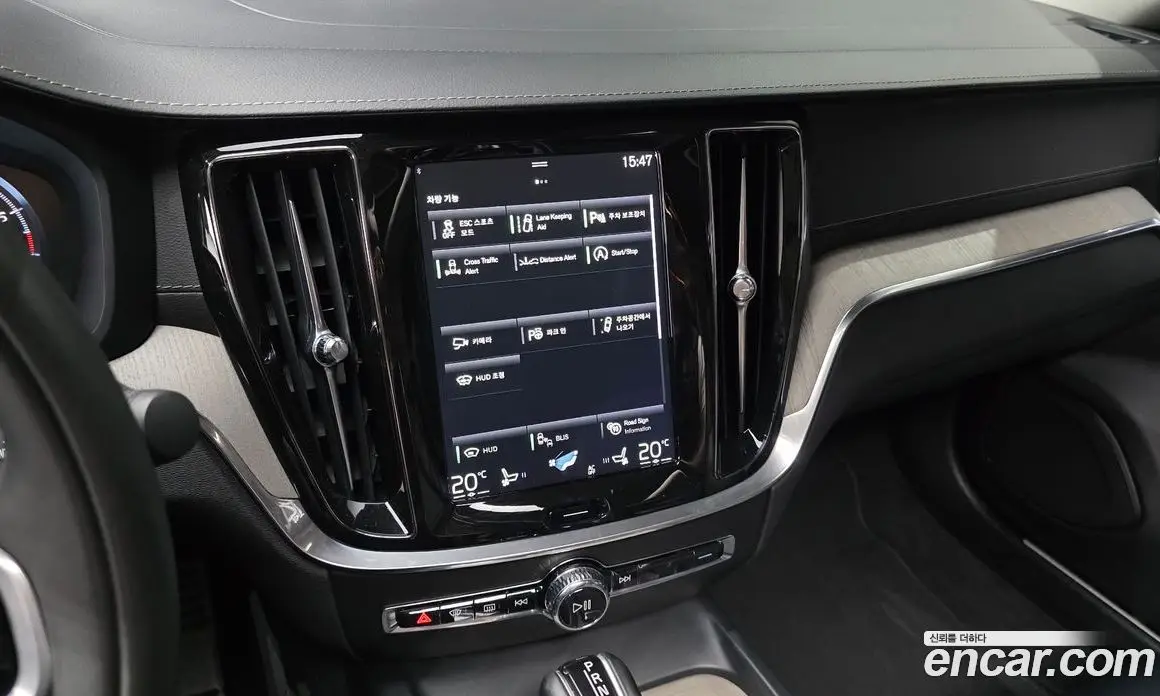 Volvo S60 2019 2.0 автомат (гидро), фото 20 Volvo S60 2019 2.0 автомат (гидро), фото 20
