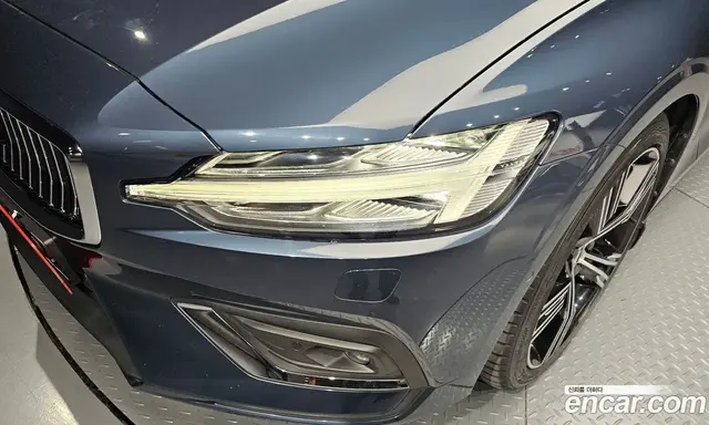 Volvo S60 2019 2.0 автомат (гидро), миниатюра 8 Volvo S60 2019 2.0 автомат (гидро), миниатюра 8
