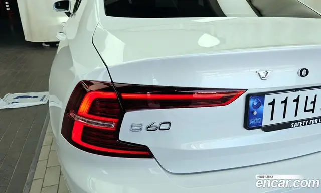 Volvo S60 2023 2.0 автомат (гидро), миниатюра 9 Volvo S60 2023 2.0 автомат (гидро), миниатюра 9