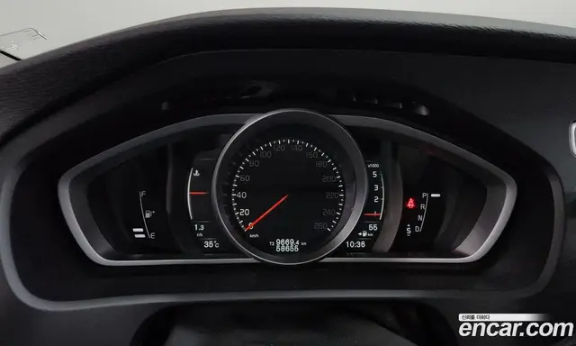 Volvo V40 2017 2.0 автомат (гидро), миниатюра 11 Volvo V40 2017 2.0 автомат (гидро), миниатюра 11