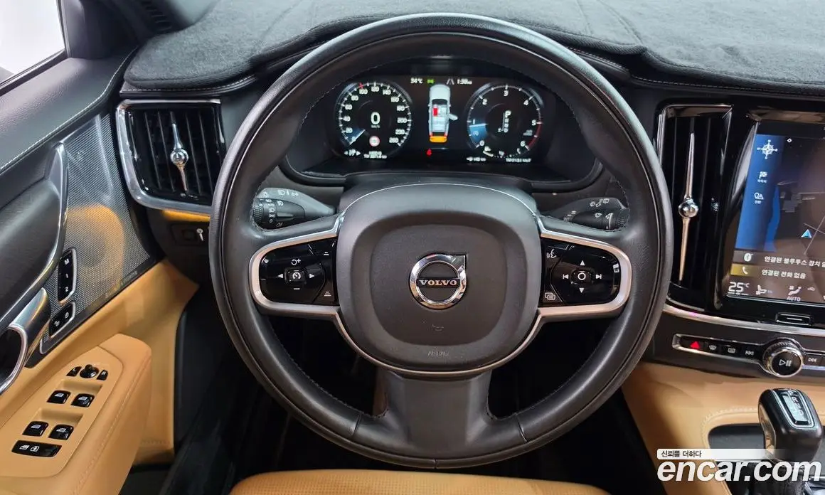 Volvo V90 2018 2.0 автомат (гидро), фото 18 Volvo V90 2018 2.0 автомат (гидро), фото 18
