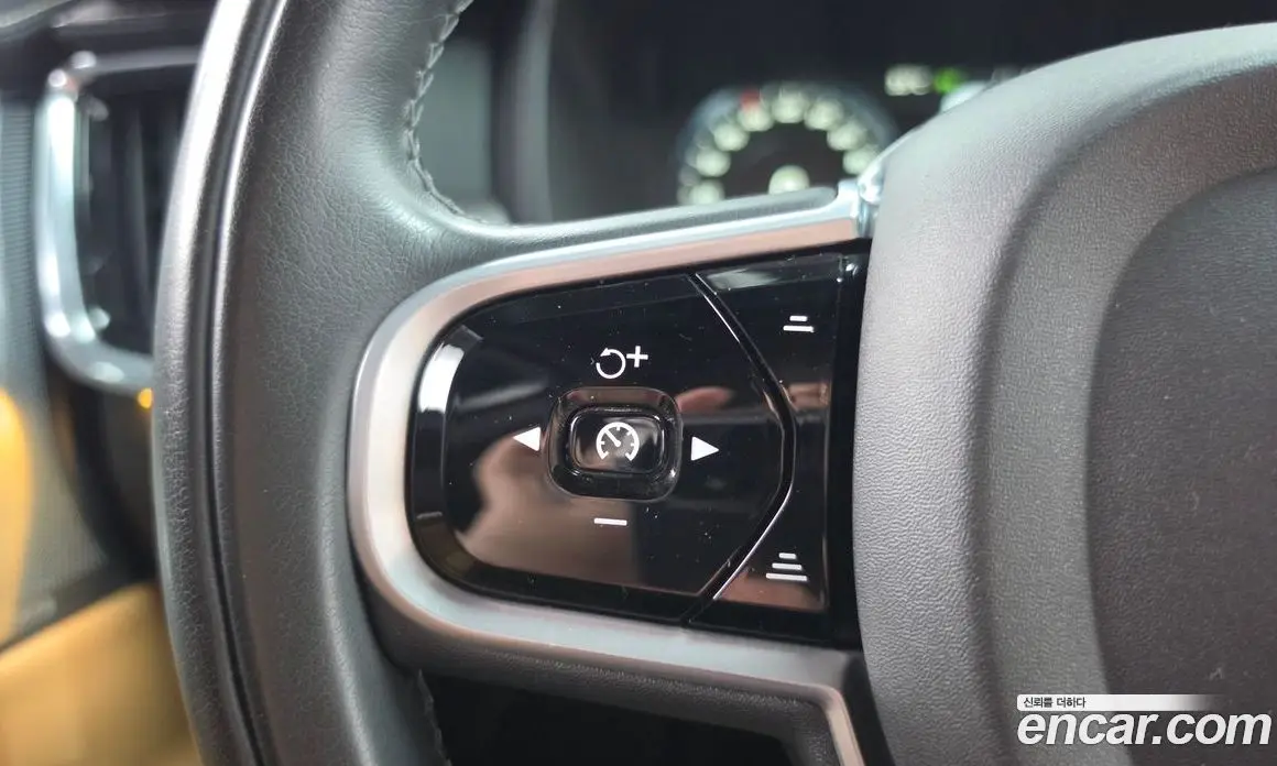 Volvo V90 2018 2.0 автомат (гидро), фото 20 Volvo V90 2018 2.0 автомат (гидро), фото 20