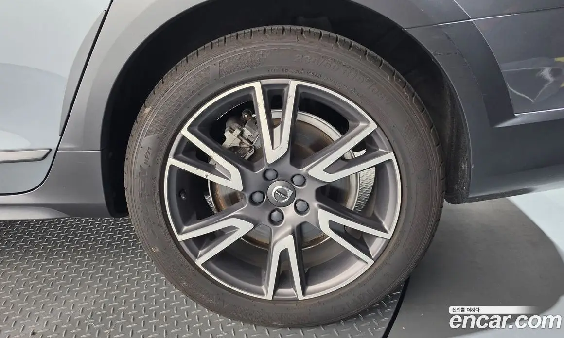 Volvo V90 2018 2.0 автомат (гидро), фото 6 Volvo V90 2018 2.0 автомат (гидро), фото 6