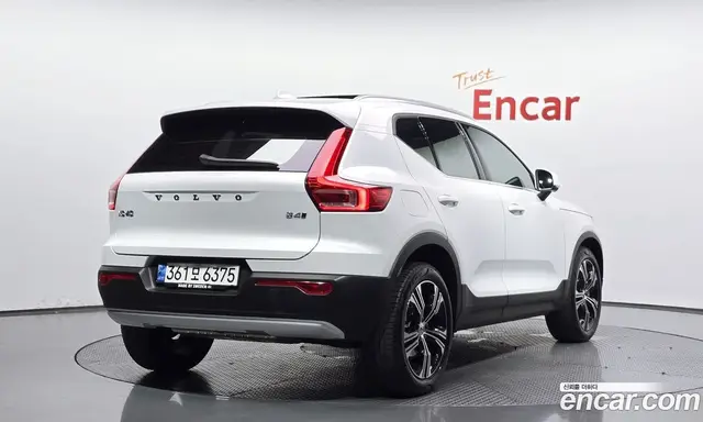 Volvo XC40, 2022, 14 056 км