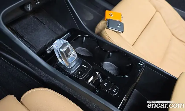 Volvo XC40 2022 2.0 автомат (гидро), миниатюра 11 Volvo XC40 2022 2.0 автомат (гидро), миниатюра 11
