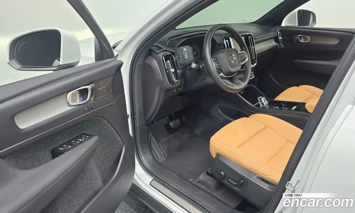 Volvo XC40 2022 2.0 автомат (гидро), фото 12 Volvo XC40 2022 2.0 автомат (гидро), фото 12
