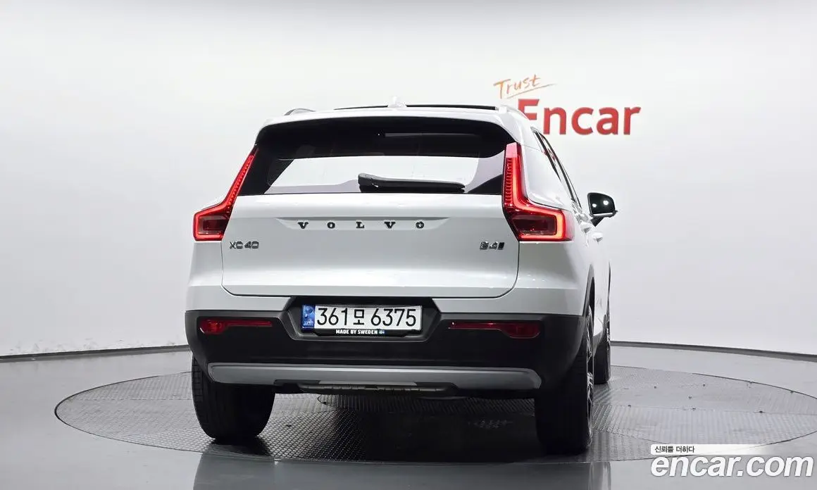 Volvo XC40 2022 2.0 автомат (гидро), фото 3 Volvo XC40 2022 2.0 автомат (гидро), фото 3