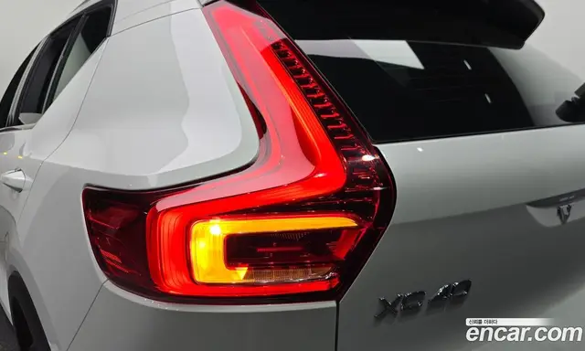 Volvo XC40 2022 2.0 автомат (гидро), миниатюра 8 Volvo XC40 2022 2.0 автомат (гидро), миниатюра 8