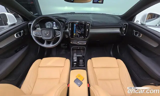 Volvo XC40 2022 2.0 автомат (гидро), миниатюра 9 Volvo XC40 2022 2.0 автомат (гидро), миниатюра 9