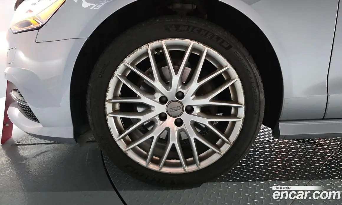 Audi A6 2018 2.0 автомат (гидро), фото 4 Audi A6 2018 2.0 автомат (гидро), фото 4