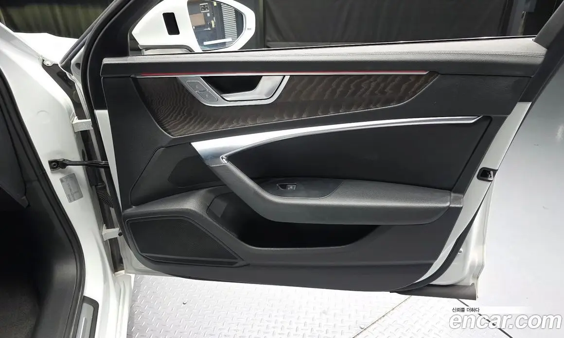 Audi A6 2021 2.0 автомат (гидро), фото 14