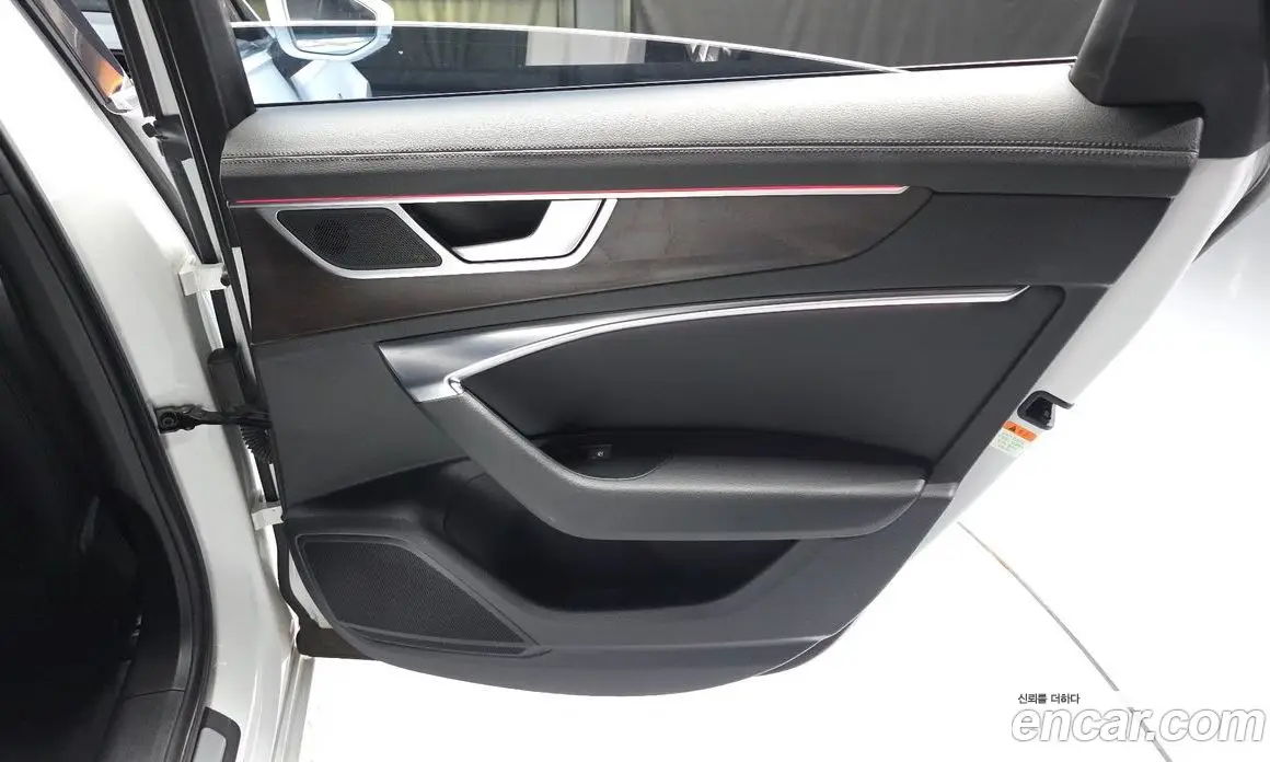 Audi A6 2021 2.0 автомат (гидро), фото 15