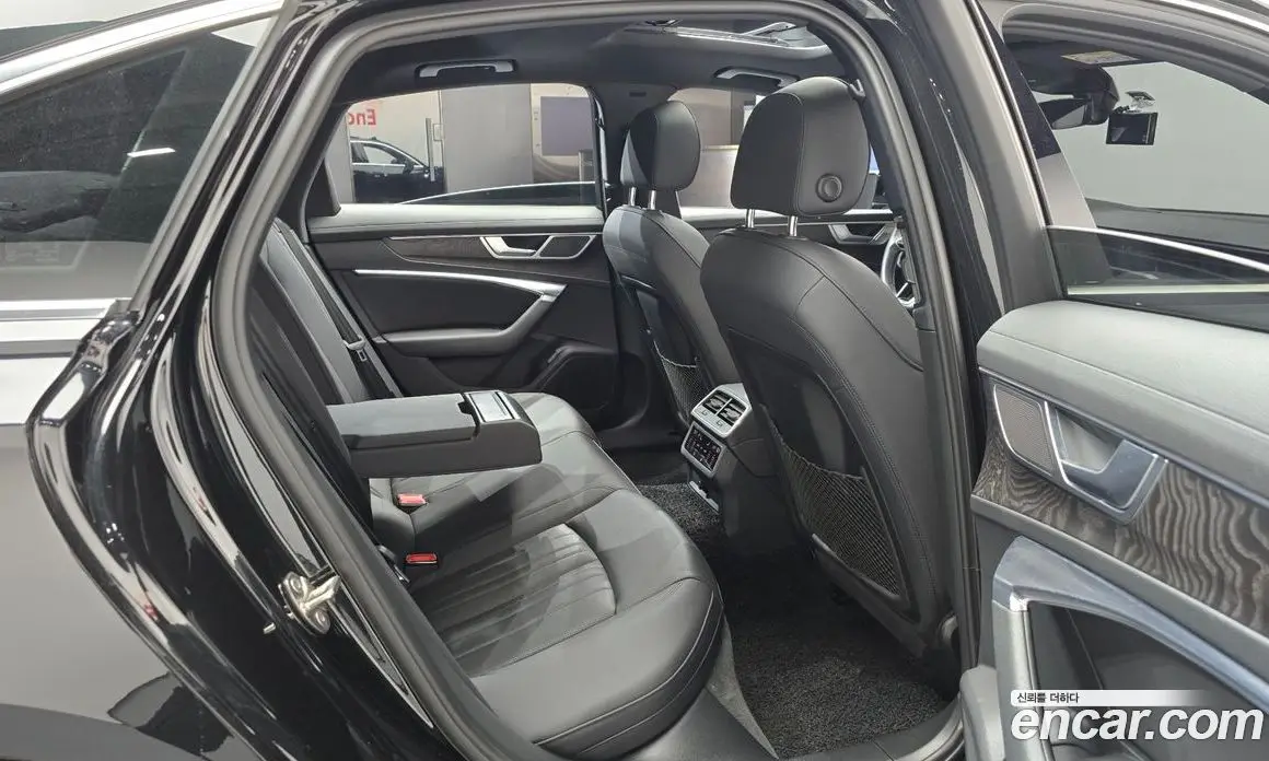 Audi A6 2021 2.0 автомат (гидро), фото 16