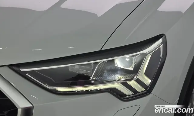 Audi Q3 2023 2.0 автомат (гидро), миниатюра 8