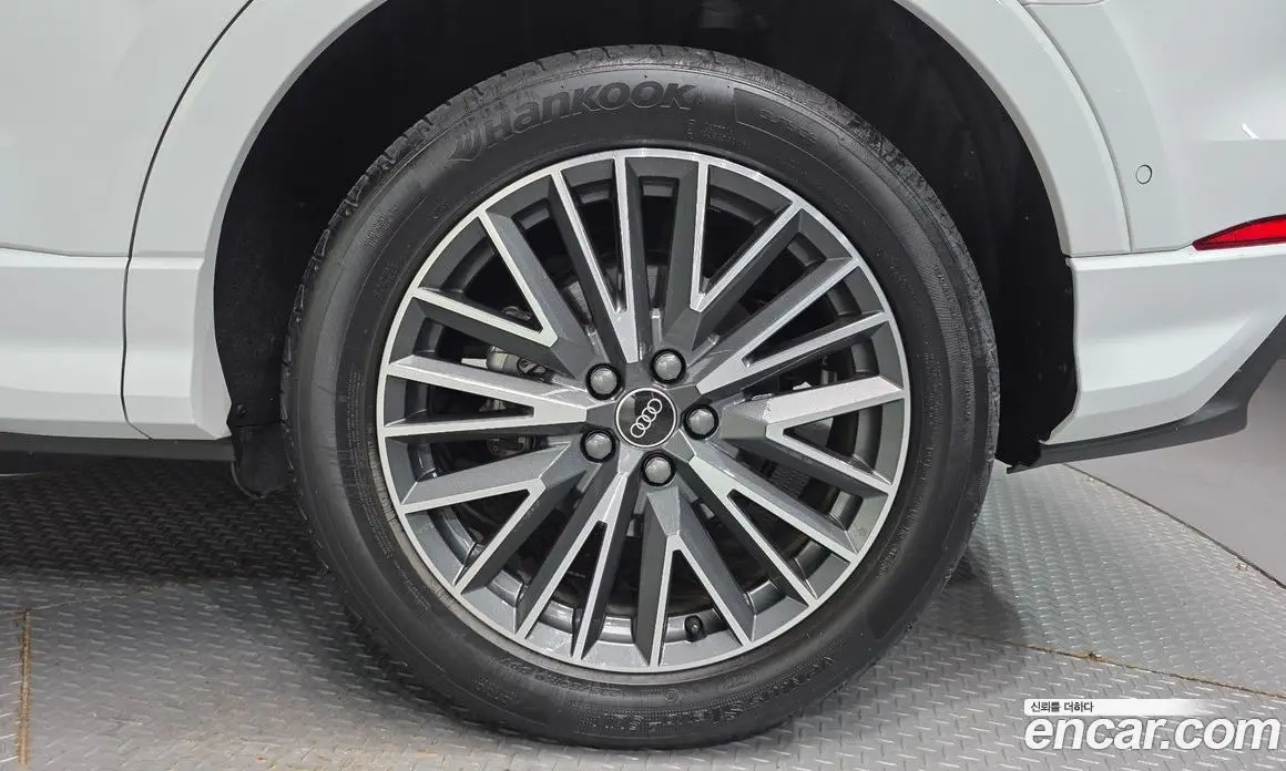 Audi Q3 2023 2.0 автомат (гидро), фото 7 Audi Q3 2023 2.0 автомат (гидро), фото 7