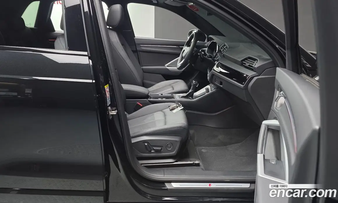Audi Q3 2025 2.0 автомат (гидро), фото 16