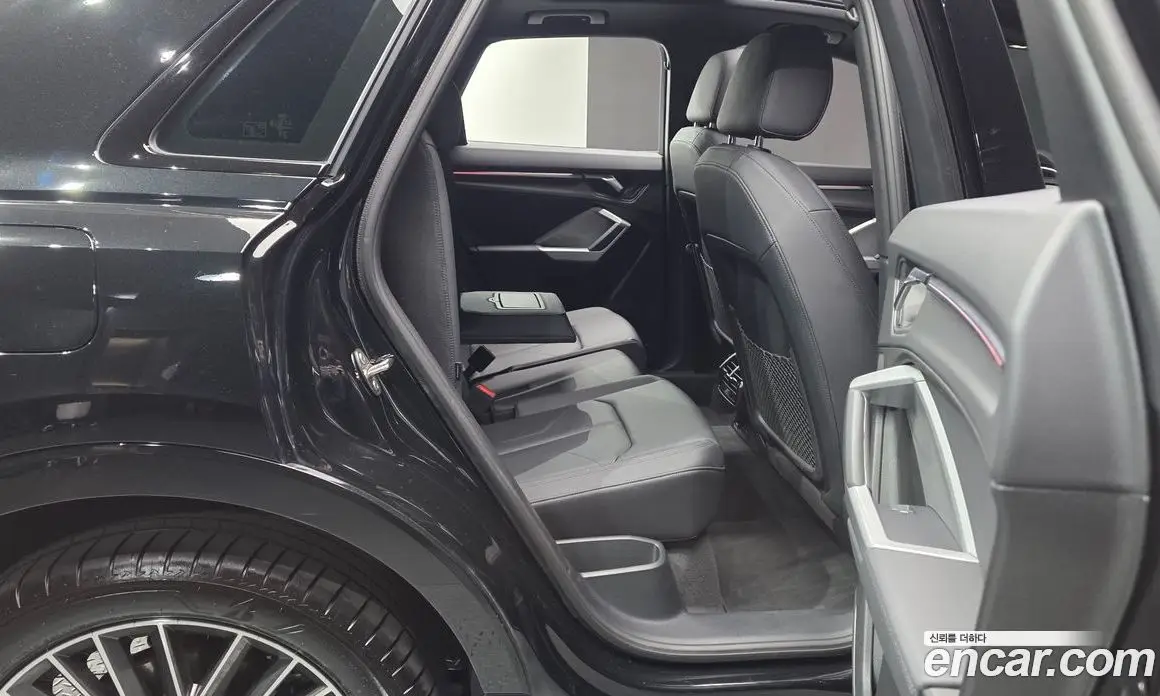 Audi Q3 2025 2.0 автомат (гидро), фото 17