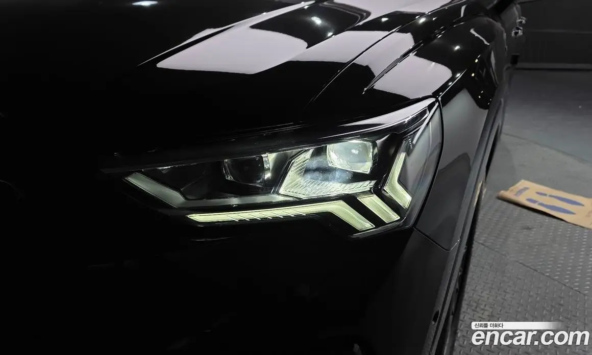 Audi Q3 2025 2.0 автомат (гидро), фото 8