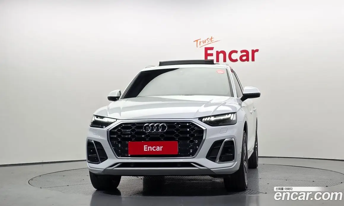 Audi Q5 2021 2.0 автомат (гидро), фото 3