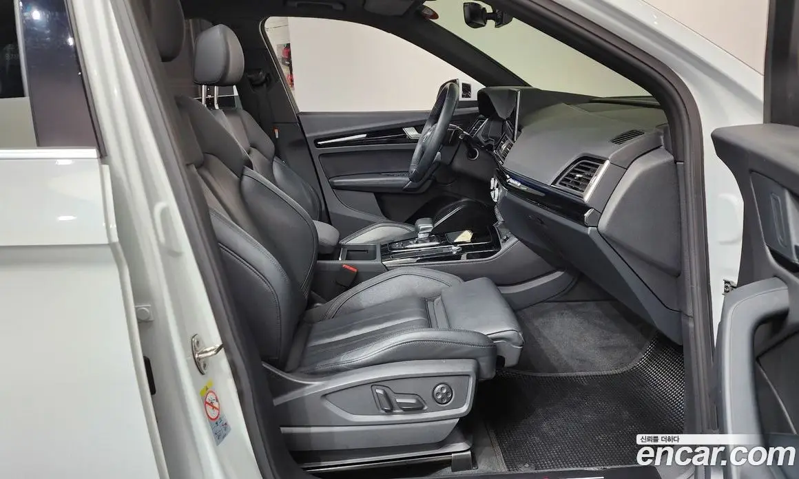Audi Q5 2022 2.0 автомат (гидро), фото 16
