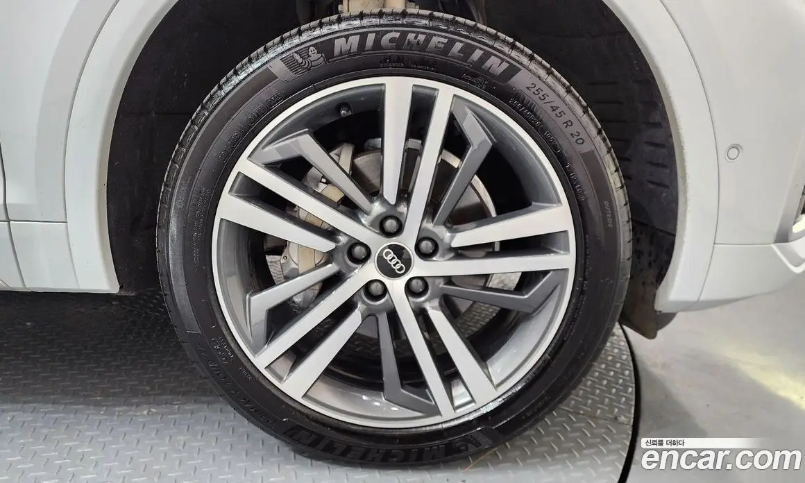 Audi Q5 2022 2.0 автомат (гидро), фото 7