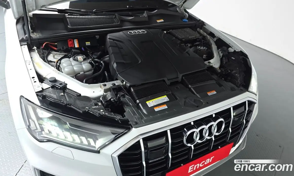 Audi Q7 2021 3.0 автомат (гидро), фото 5